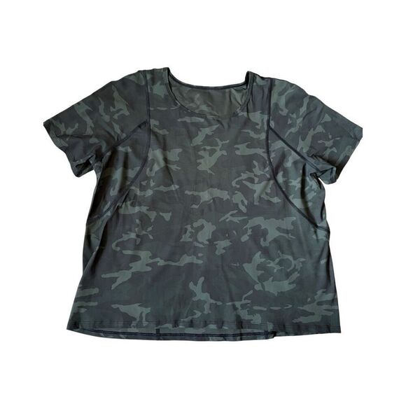 Lululemon Outrun the Heat Short Sleeve Tee size 8-10 Incognito Camo Multi Gator - Picture 5 of 8